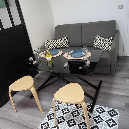 Logement Clichy Apartment